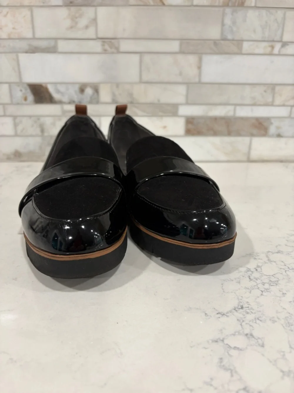 Dr. Scholl's Black Patent Leather and Suede Slip-On Loafer with Tan Trim Sz 9